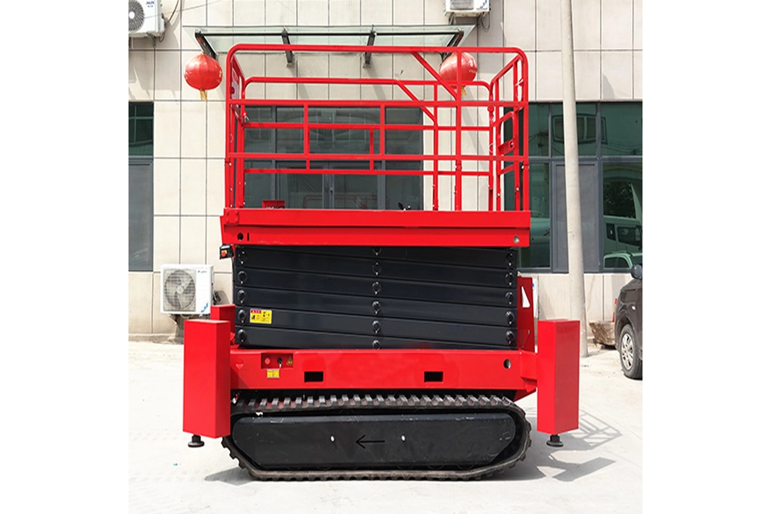 WP-1214 Self Lifting Platform lowered