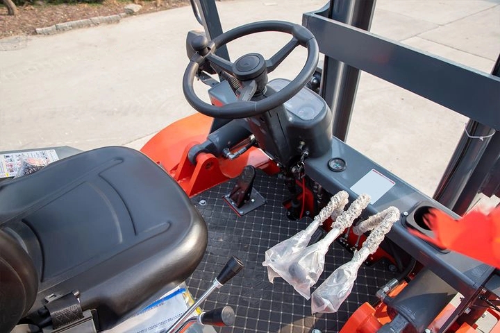 hwcy-50-all-terrain-forklift_1-1F323NS-9408