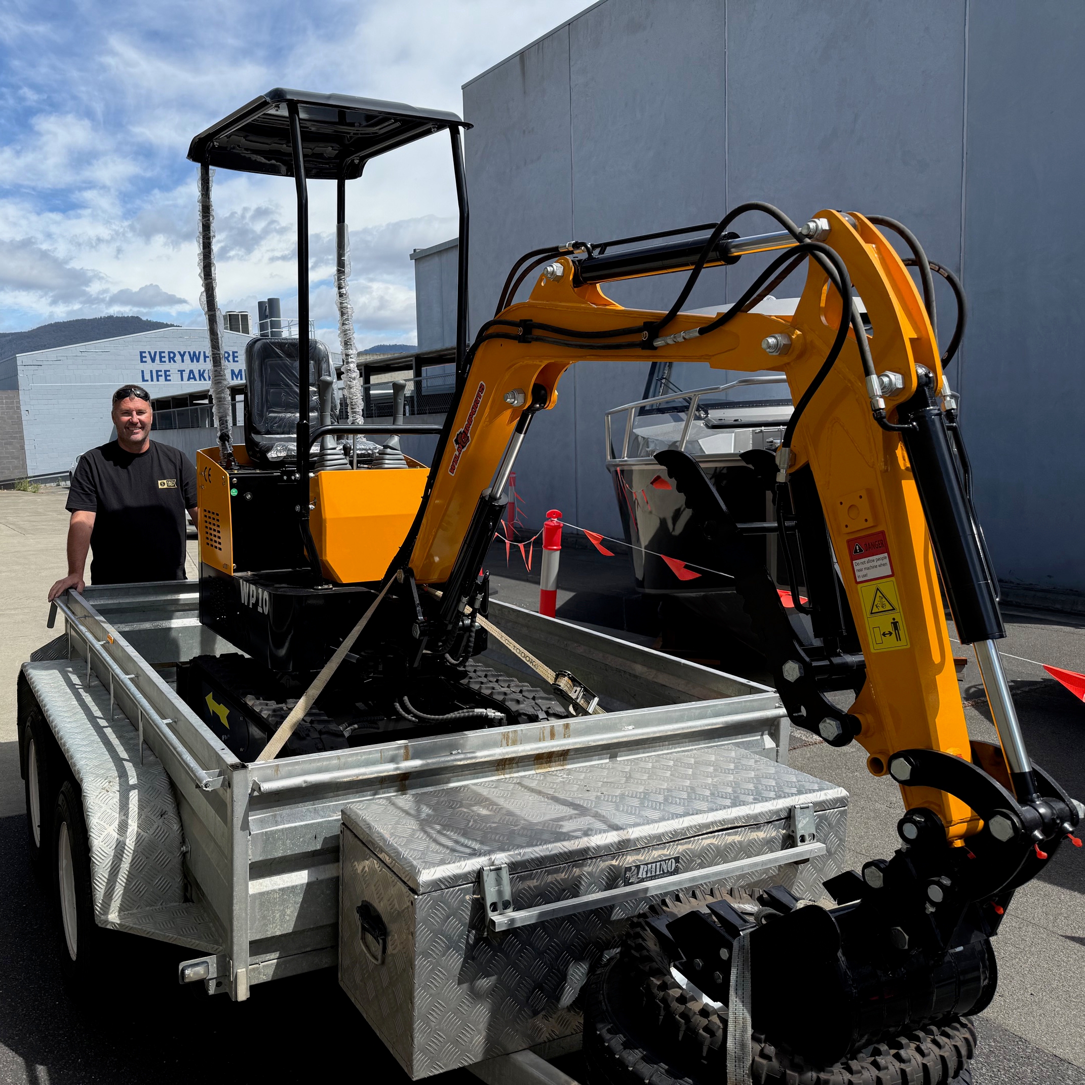 WP10 Mini Excavator picked up by Leigh from Launceston