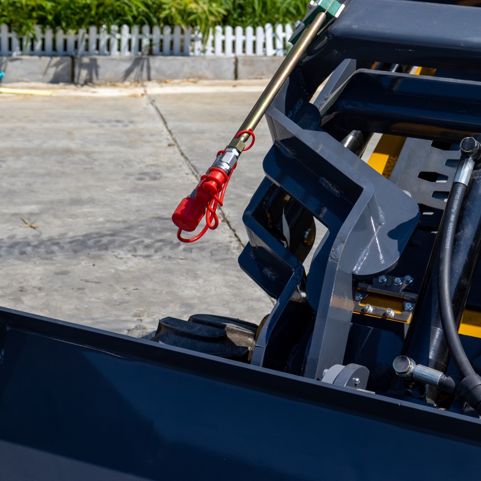 WPS-430 Skid Steer Loader Detail 1