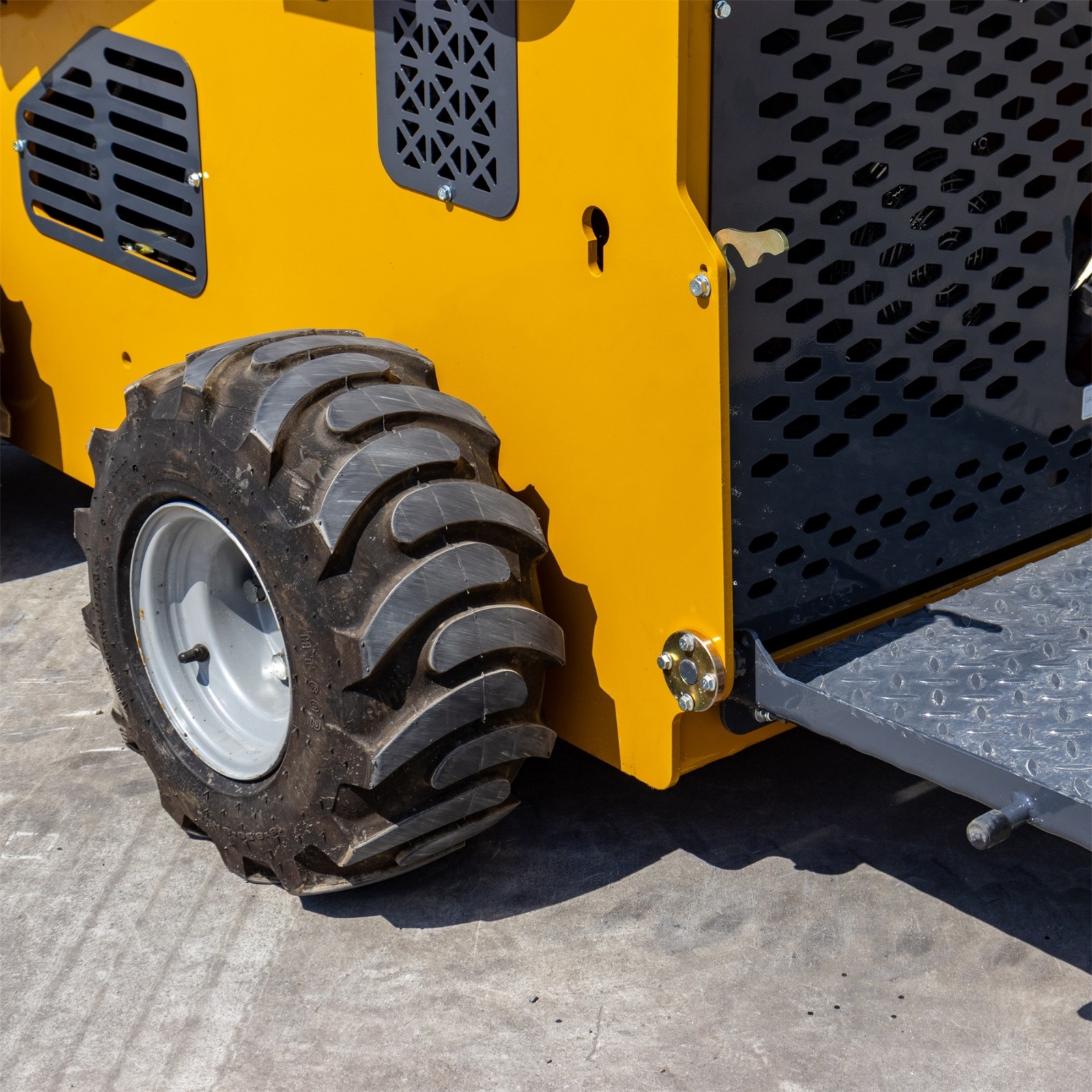 WPS-430 Skid Steer Loader Detail 8