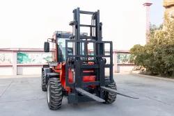 WP-35-a-all-terrain-forklift_1-1F34C2V-2B9