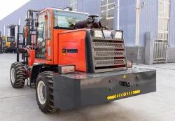 WP-35A All-Terrain Forklift