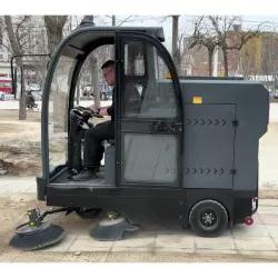 WPH-2150 Ride-On Sweeper 10