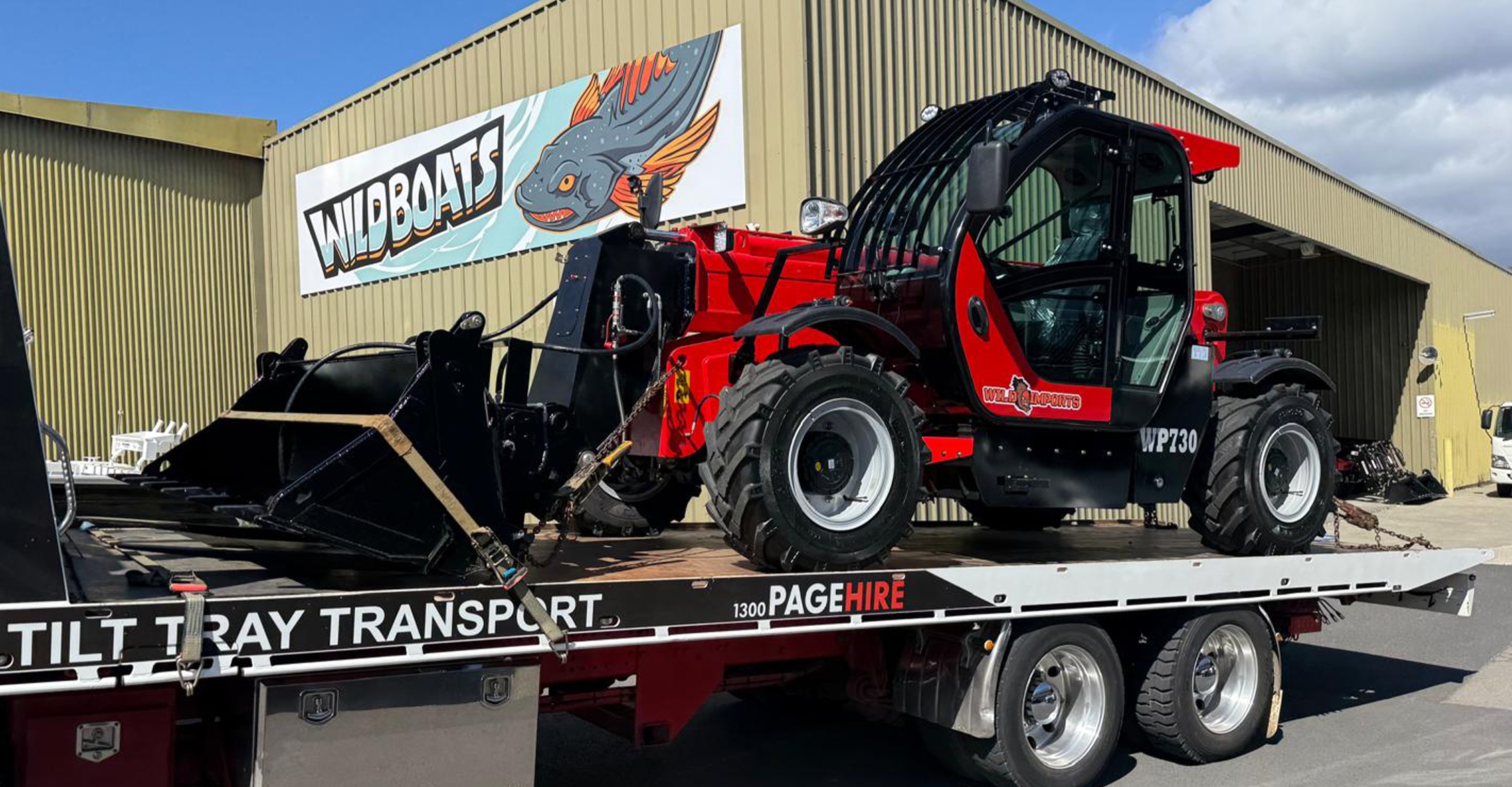Peter's new WPS-730 Telehandler heading out of the yard!
